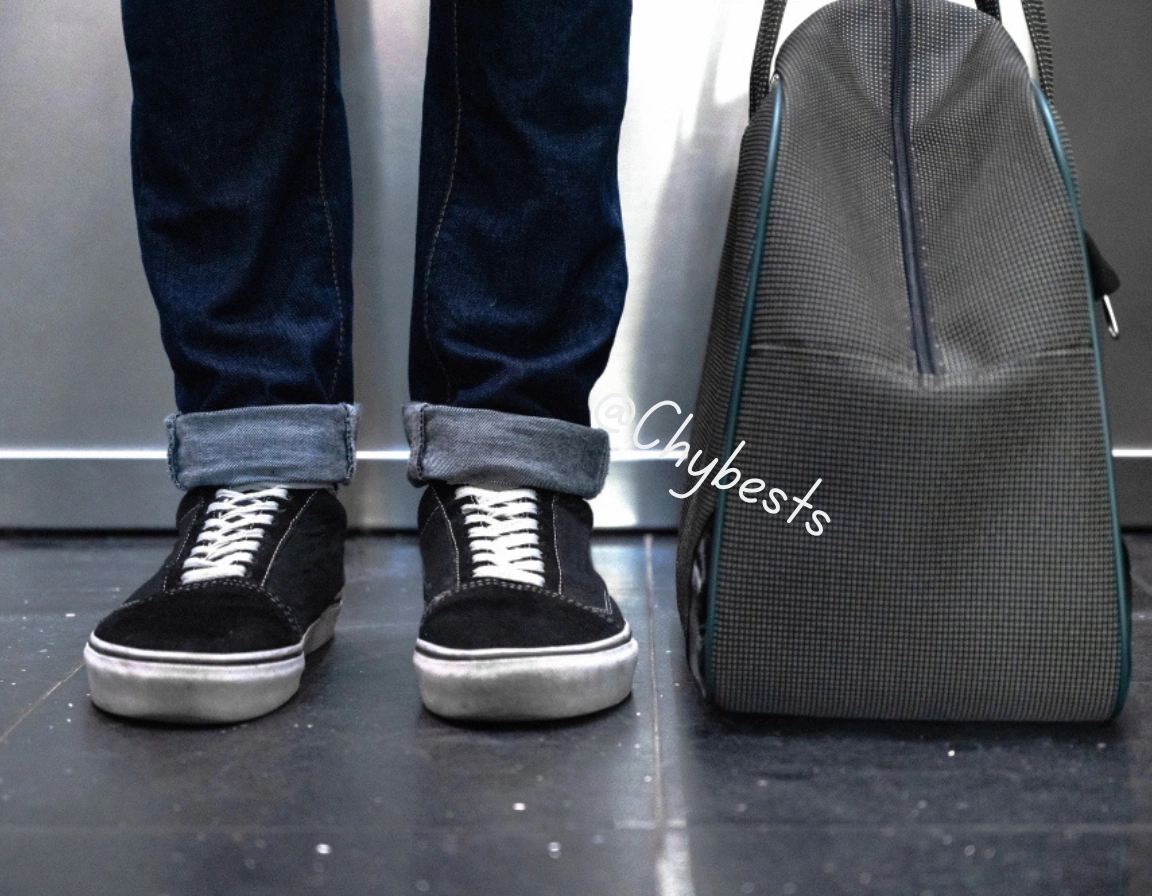 8 Ways to Wear Sneakers to Work Without Looking Too Casual