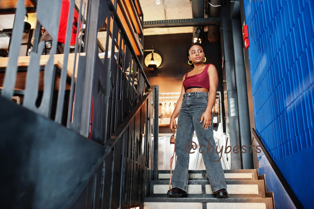 10+ Tops To Wear With Wide-Leg Jeans