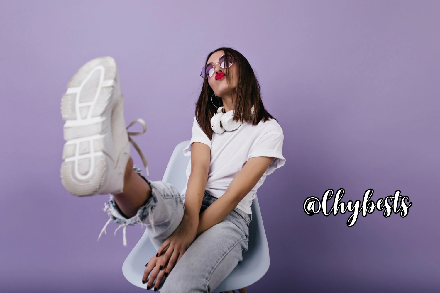 What Dress Goes Better with White Sneakers?