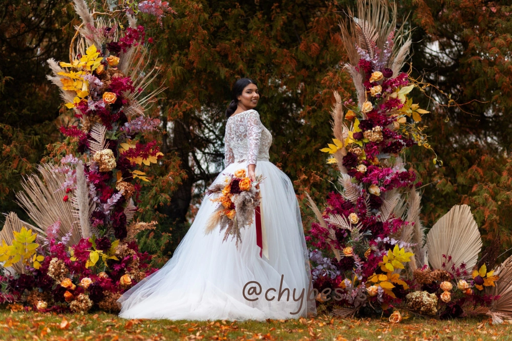 What Should I Wear to a Wedding?