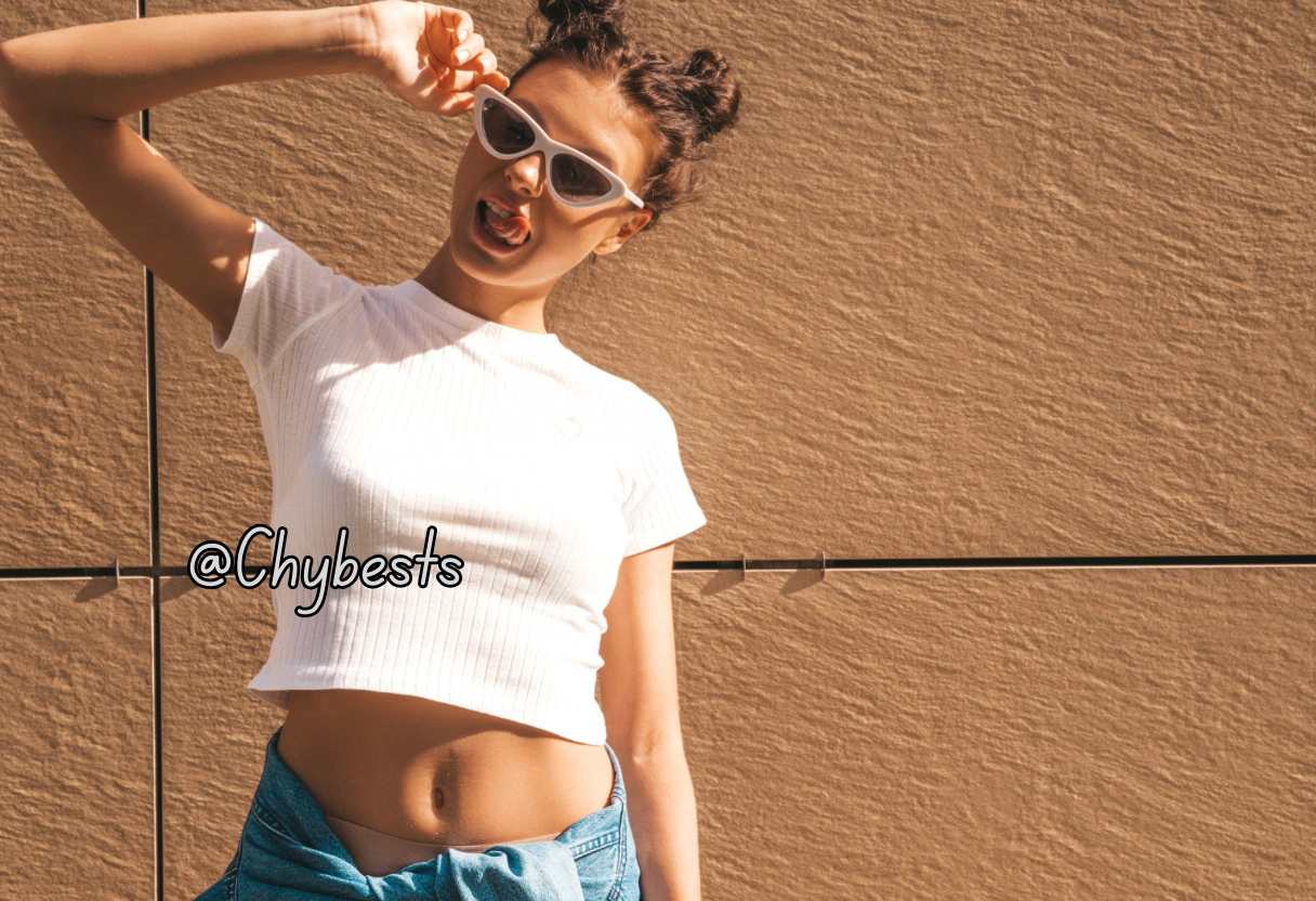 Clothes That I Should Wear to Expose my Navel Piercing
