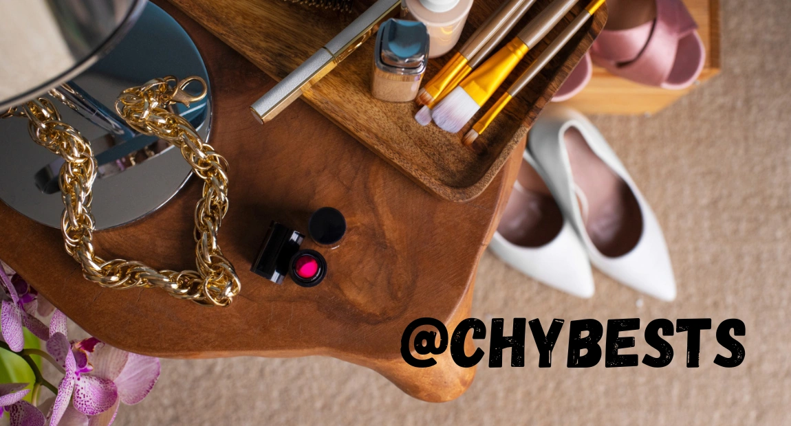 Guide to Fashion Accessories That Elevate Simple Outfits