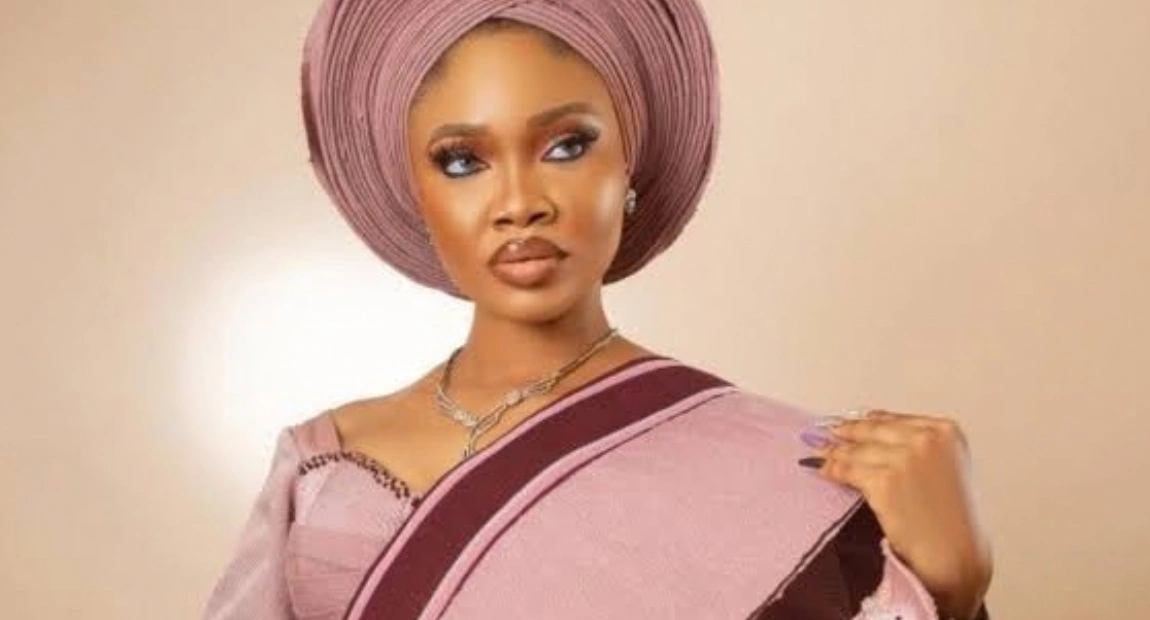 Modern Aso-Oke Styles for Nigerian Brides